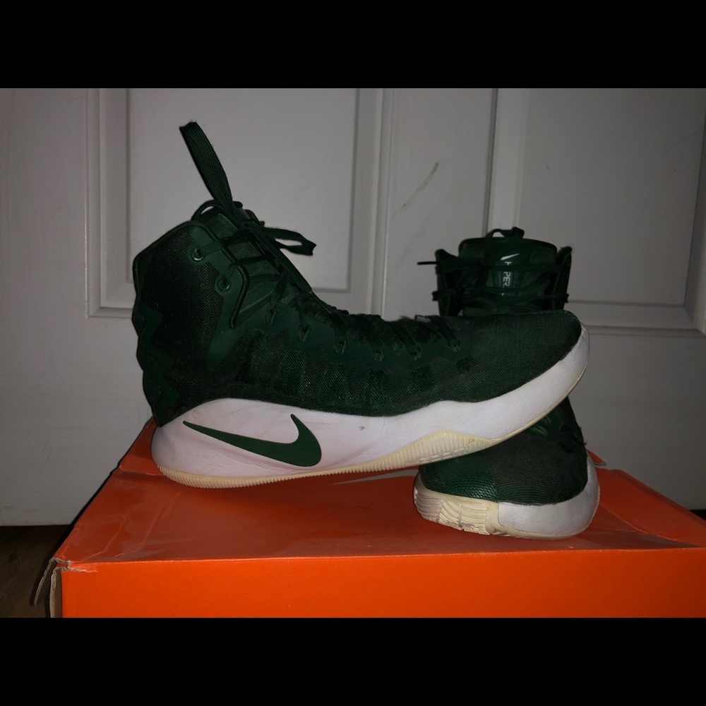 2016 Nike Hyperdunk High Top With Original laces